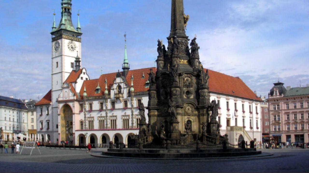 Old Town Apartments R11 Olomouc Buitenkant foto